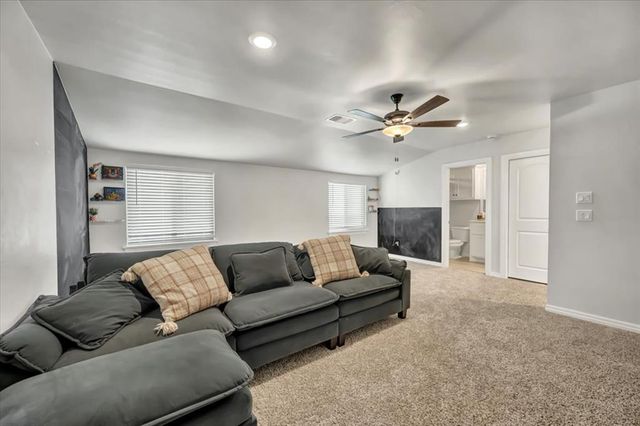 9316 NW 118th Terrace, Yukon, OK 73099