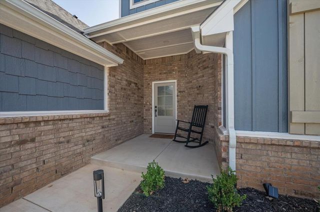 9316 NW 118th Terrace, Yukon, OK 73099