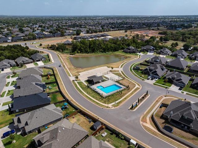 9316 NW 118th Terrace, Yukon, OK 73099
