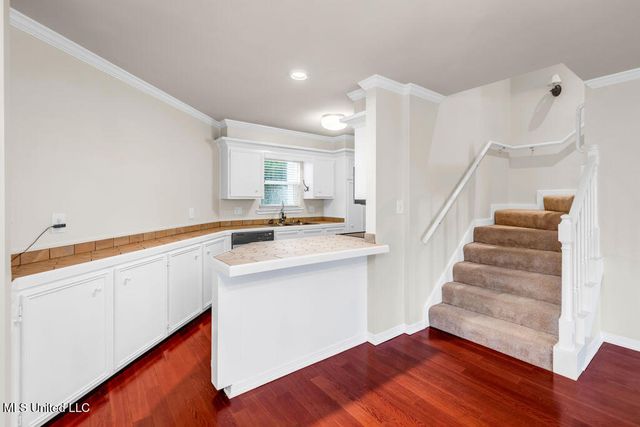 255 E Scenic Drive, C, Pass Christian, MS 39571