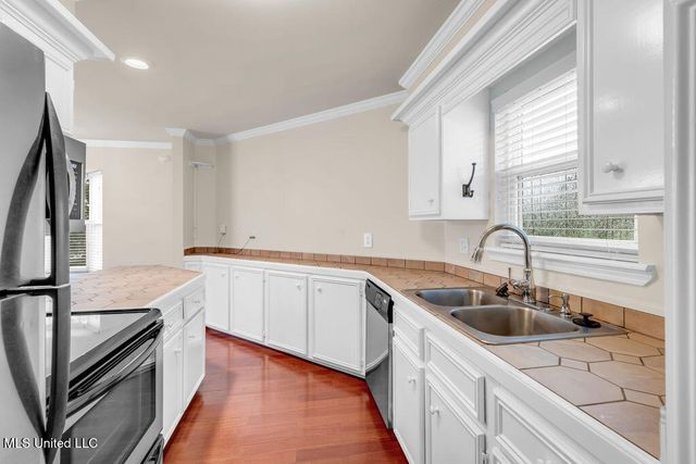 255 E Scenic Drive, C, Pass Christian, MS 39571