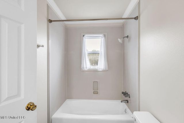 255 E Scenic Drive, C, Pass Christian, MS 39571