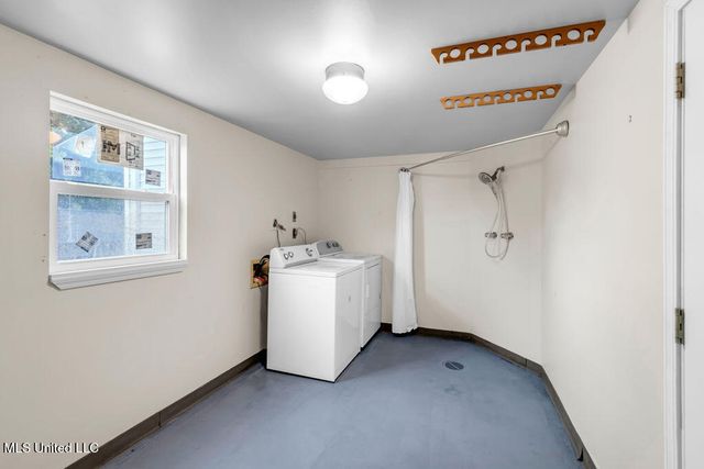 255 E Scenic Drive, C, Pass Christian, MS 39571