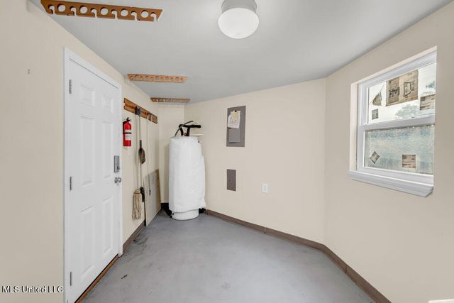 255 E Scenic Drive, C, Pass Christian, MS 39571