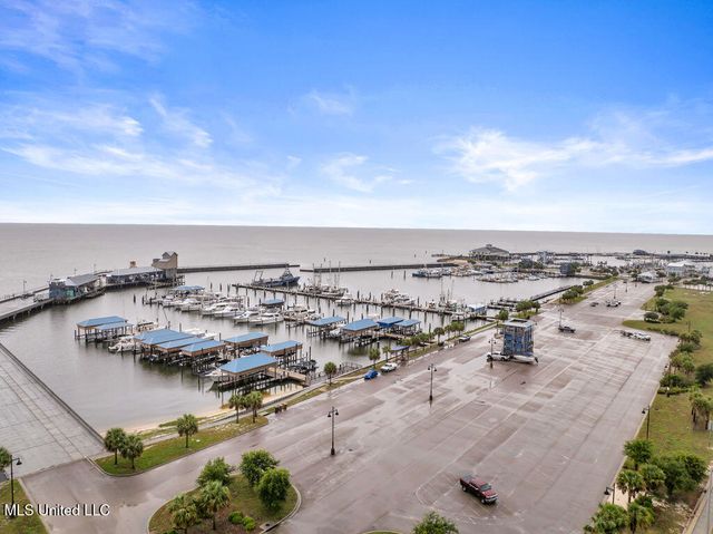 255 E Scenic Drive, C, Pass Christian, MS 39571