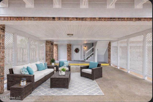 255 E Scenic Drive, C, Pass Christian, MS 39571