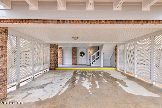 255 E Scenic Drive, C, Pass Christian, MS 39571