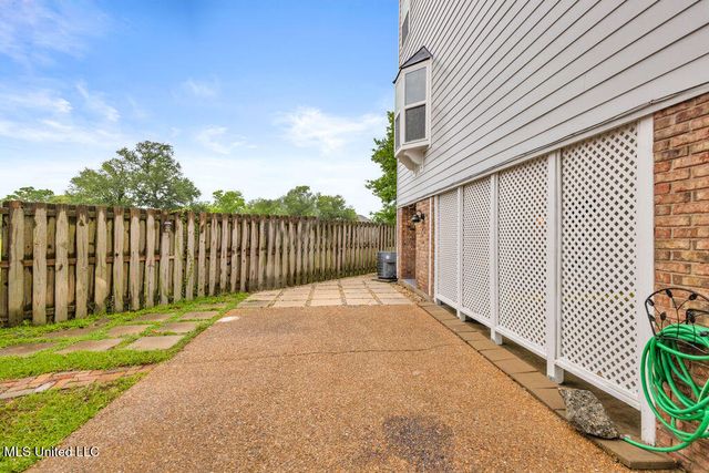 255 E Scenic Drive, C, Pass Christian, MS 39571