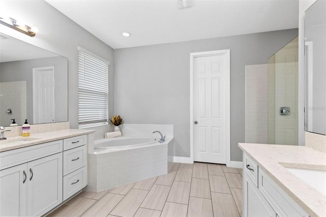 1570 MYRTLE OAKS TRAIL, Oviedo, FL 32765