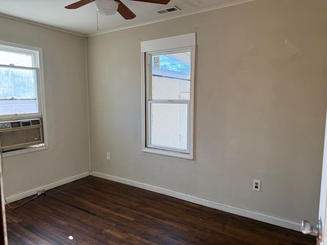 1905 S TAFT Avenue, Evansville, IN 47714