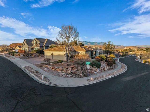 2970 S MOUNTAIN LEDGE DR, St. George, UT 84790