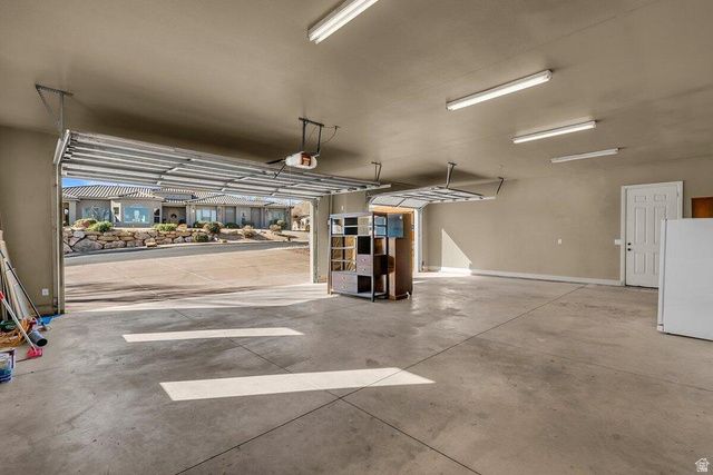 2970 S MOUNTAIN LEDGE DR, St. George, UT 84790