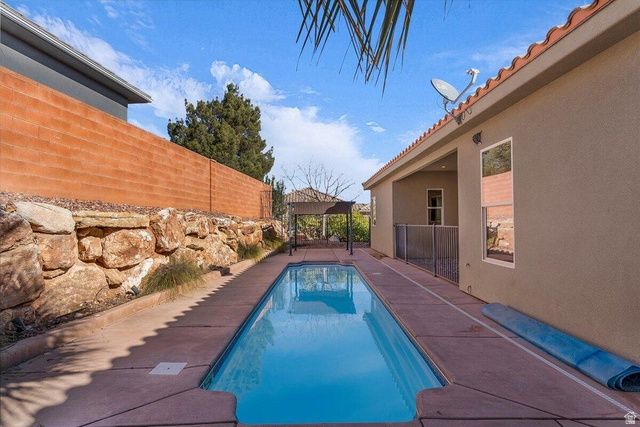 2970 S MOUNTAIN LEDGE DR, St. George, UT 84790