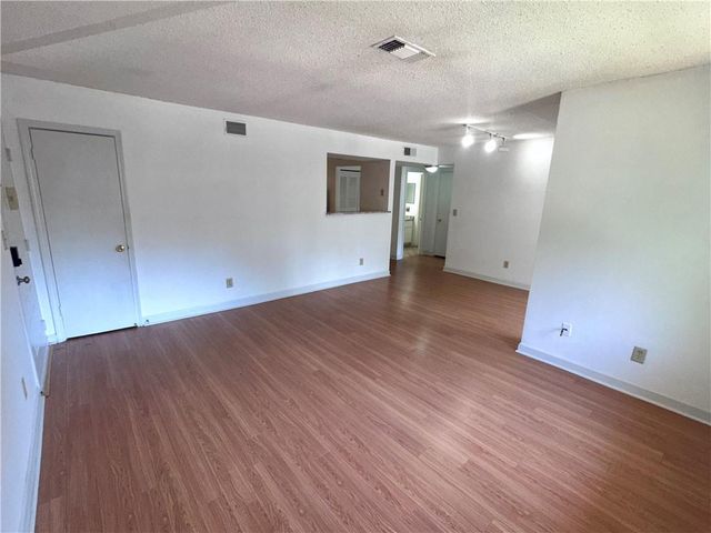 1407 Wingate Way, Sandy Springs, GA 30350