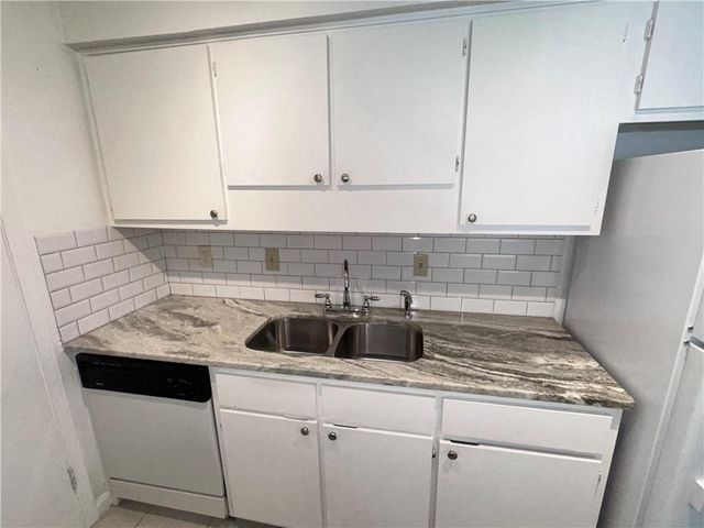 1407 Wingate Way, Sandy Springs, GA 30350