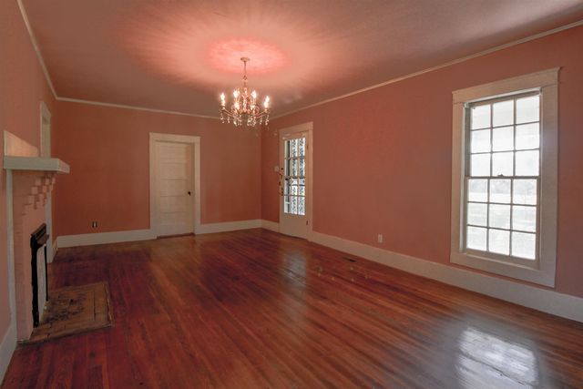 2440 EDITH NANKIPOO RD, Ripley, TN 38063