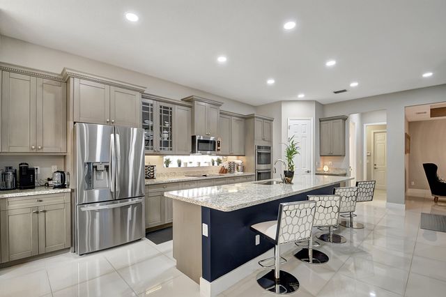 8952 Cypress Grove Lane, Royal Palm Beach, FL 33436