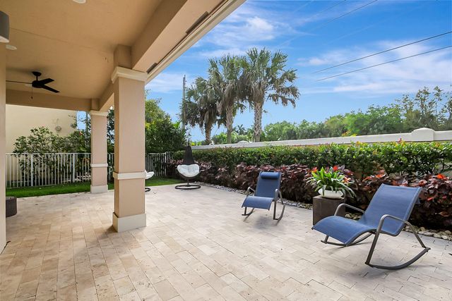 8952 Cypress Grove Lane, Royal Palm Beach, FL 33436