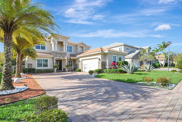 8952 Cypress Grove Lane, Royal Palm Beach, FL 33436
