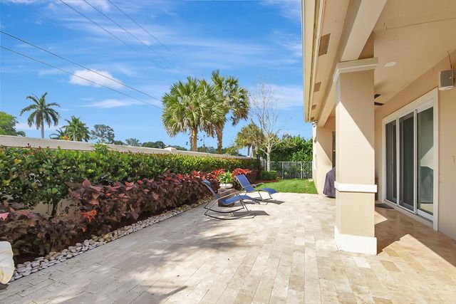 8952 Cypress Grove Lane, Royal Palm Beach, FL 33436