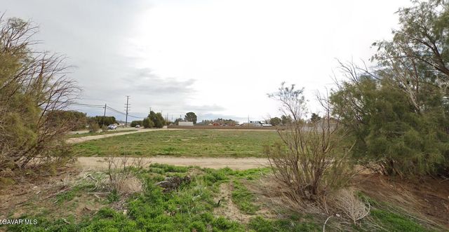 5750 W Rosamond Boulevard, Rosamond, CA 93560