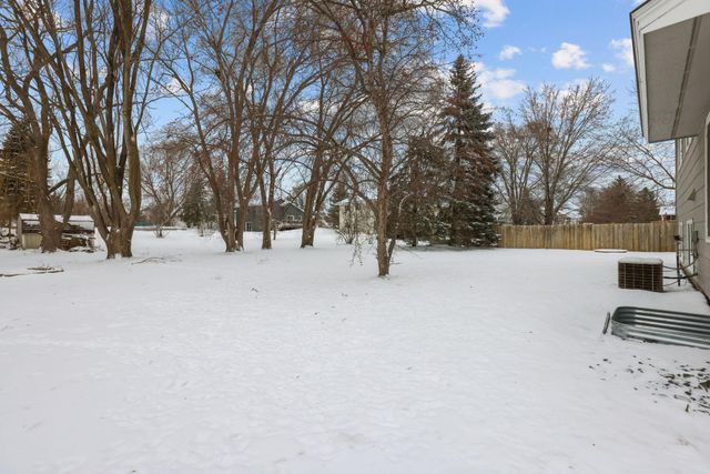 14778 Xkimo Street NW, Anoka, MN 55303