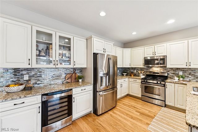 119 Vine Street, Westlake, OH 44145