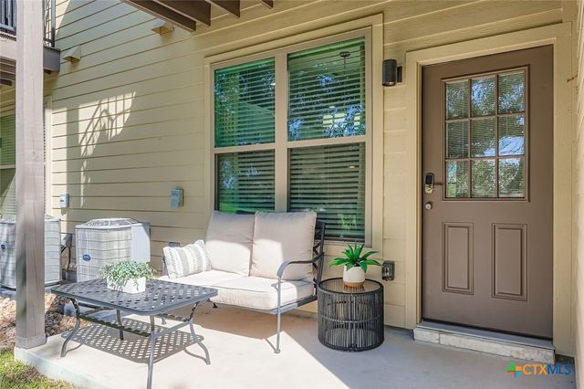 18803 Hogan Circle 14, Point Venture, TX 78645