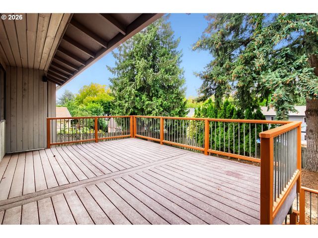 127 Nw ROYAL Ave, Gresham, OR 97030