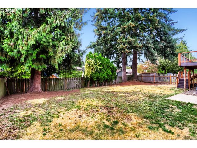 127 Nw ROYAL Ave, Gresham, OR 97030