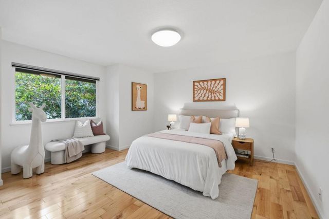 632 Sand Hill Circle, Menlo Park, CA 94025