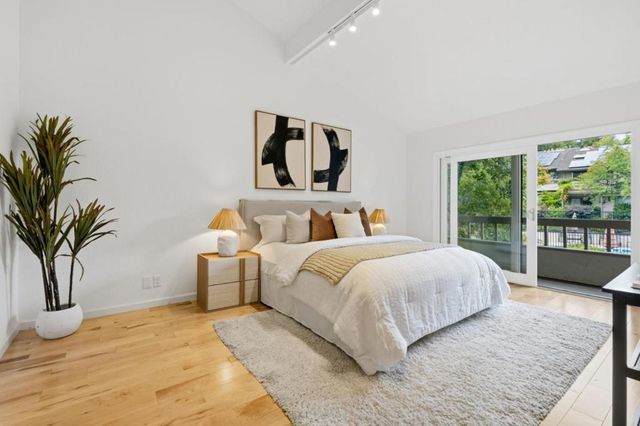 632 Sand Hill Circle, Menlo Park, CA 94025