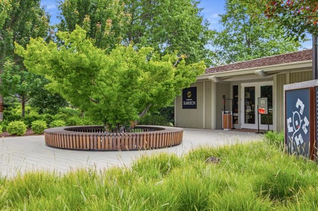 632 Sand Hill Circle, Menlo Park, CA 94025