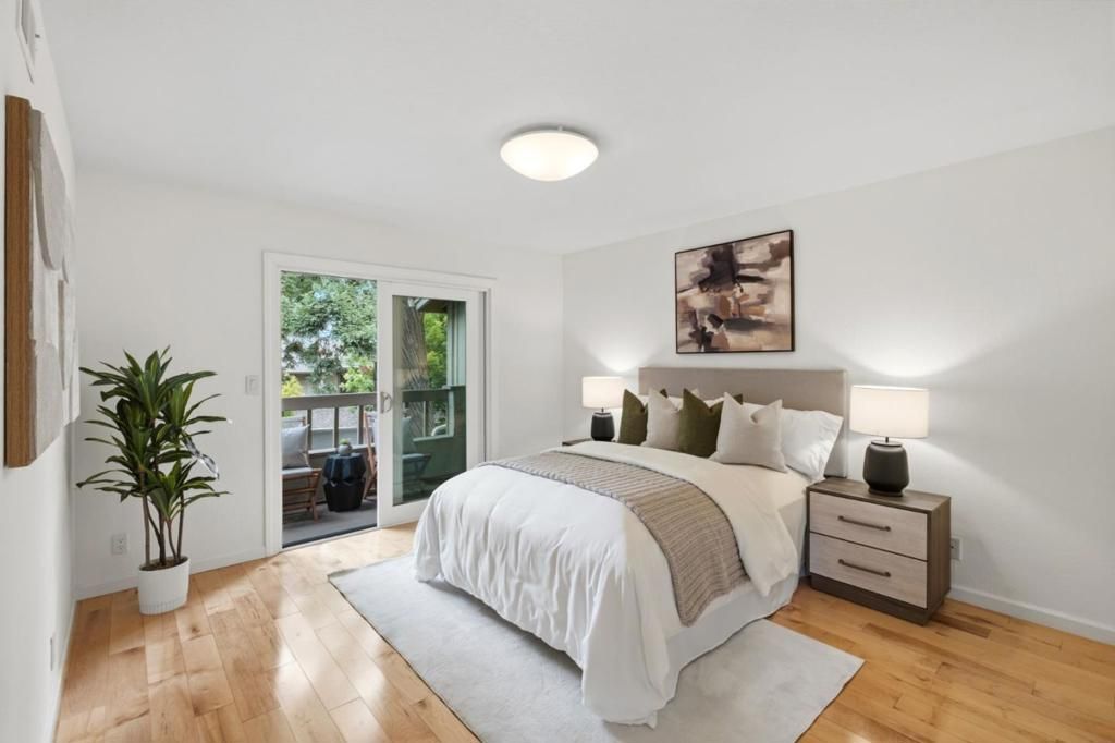 Image 13 of property listing at 632 Sand Hill Circle, Menlo Park, CA 94025