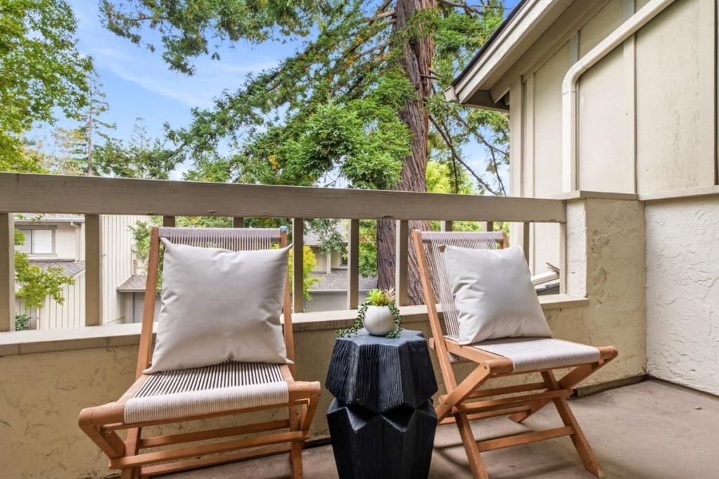 Image 14 of property listing at 632 Sand Hill Circle, Menlo Park, CA 94025