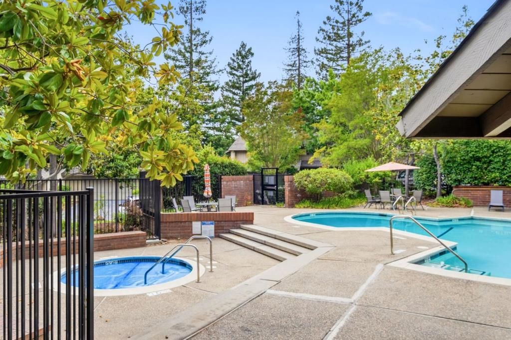 Image 36 of property listing at 632 Sand Hill Circle, Menlo Park, CA 94025