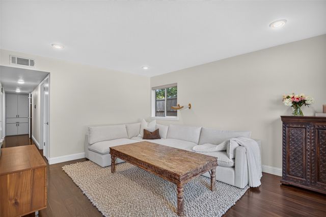 2714 Felicia Court, Dallas, TX 75228