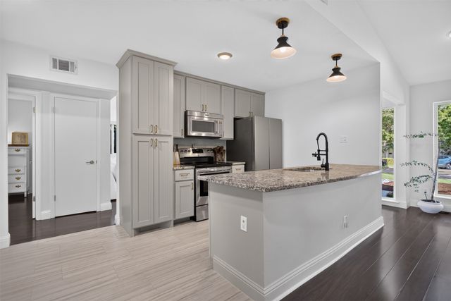 2714 Felicia Court, Dallas, TX 75228
