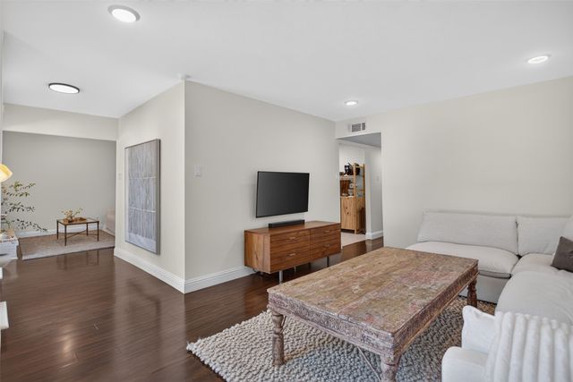 2714 Felicia Court, Dallas, TX 75228