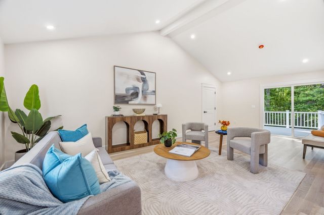 154 Birch St, Braintree, MA 02184