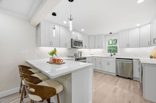 154 Birch St, Braintree, MA 02184