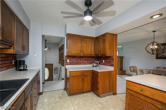 4319 Ridge Road, Cortland, OH 44410