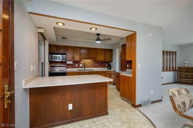 4319 Ridge Road, Cortland, OH 44410