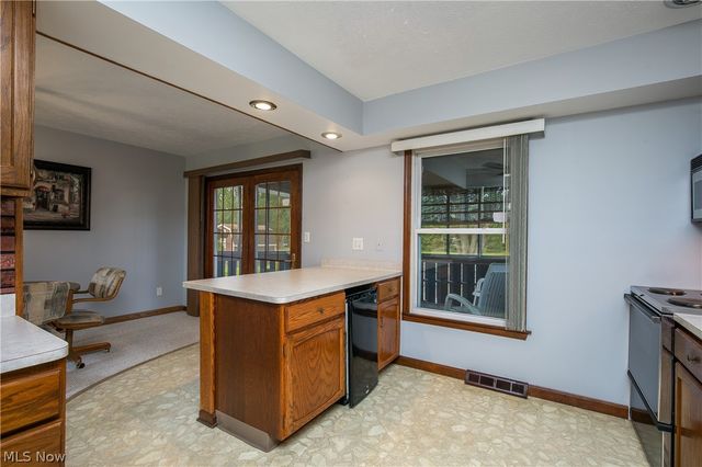 4319 Ridge Road, Cortland, OH 44410