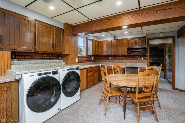 4319 Ridge Road, Cortland, OH 44410