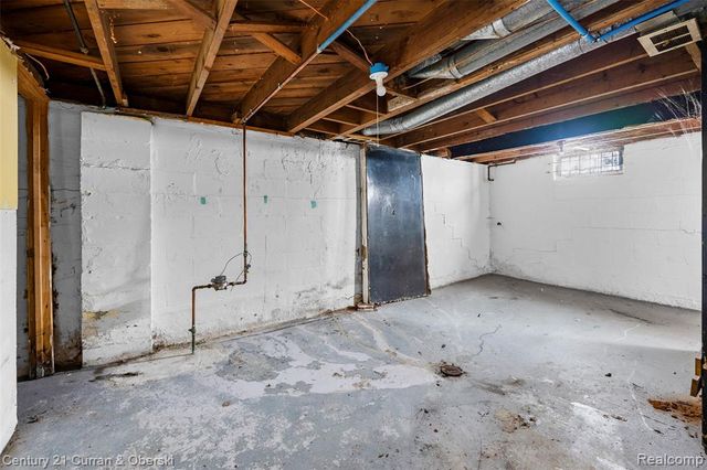 8468 Minock Street, Detroit, MI 48228