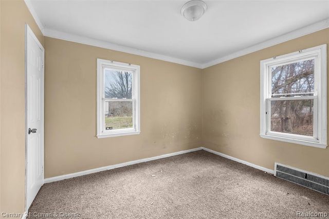 8468 Minock Street, Detroit, MI 48228