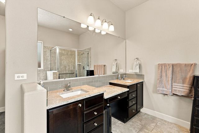 1632 Roble Drive SE, Rio Rancho, NM 87124