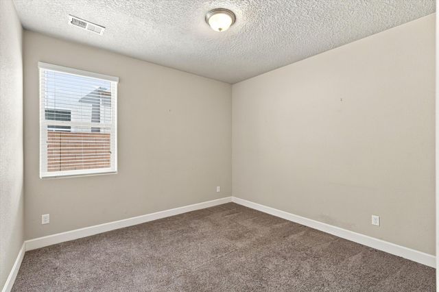 1632 Roble Drive SE, Rio Rancho, NM 87124