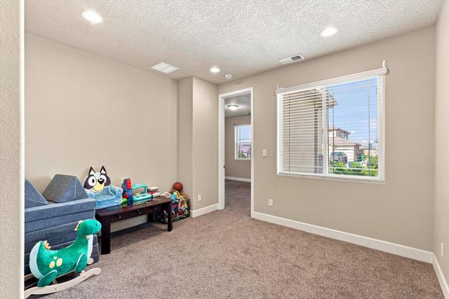 1632 Roble Drive SE, Rio Rancho, NM 87124